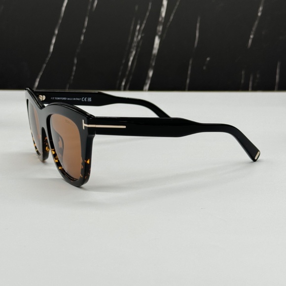 NEW TOM FORD TF685 05E WOMEN SUNGLASSES TOM FORD JULIE FT0685/S 05E BLACK main image 6